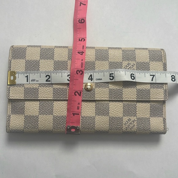 Authentic Louis Vuitton International Wallet Damier Azur - Picture 4 of 9